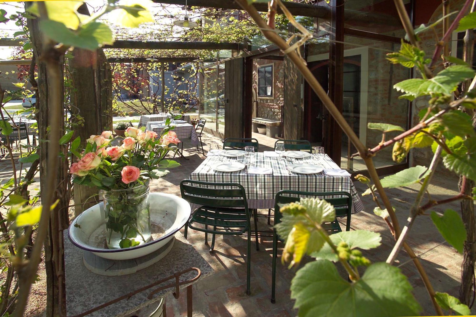 Albergo Cantine Ascheri Бра Экстерьер фото