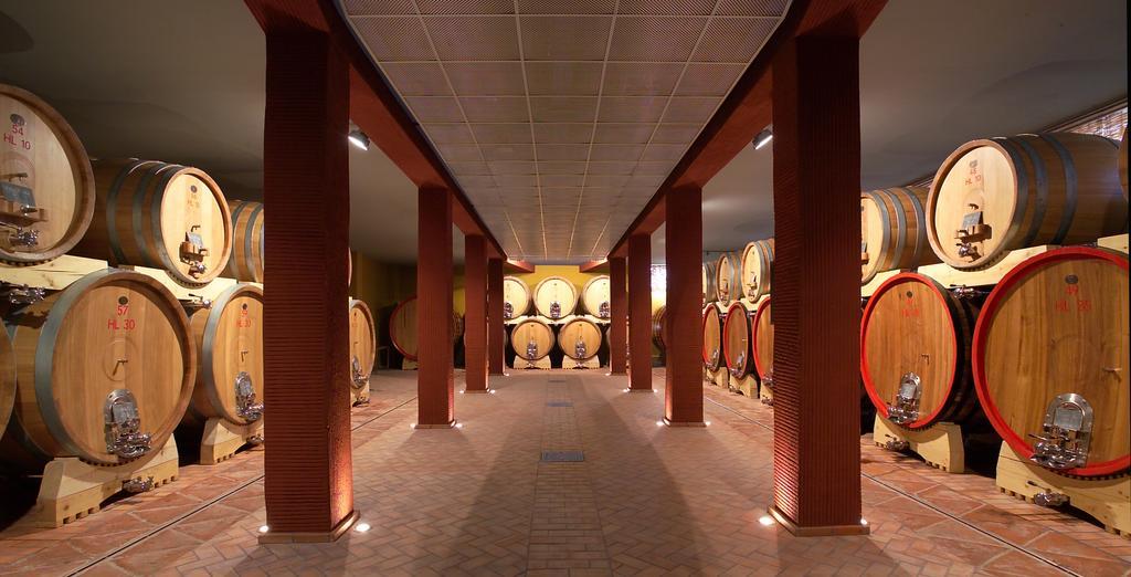 Albergo Cantine Ascheri Бра Экстерьер фото